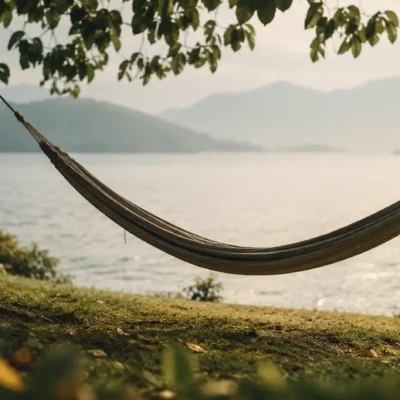 Illustration réaliste de la culpabilité ressentie pendant le repos et la difficulté à ralentir mentalement