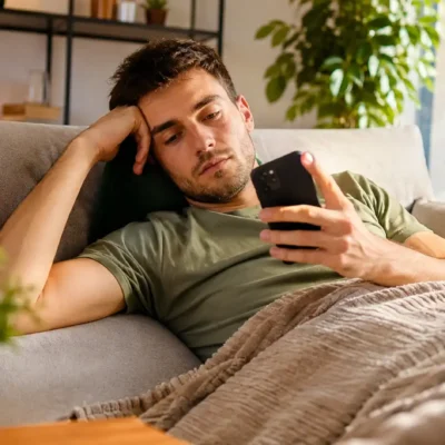 Le scrolling infiniment relaxant ? Pas pour votre cerveau