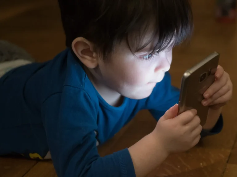 Les smartphones tuent-ils notre concentration ? La vérité derrière le mythe