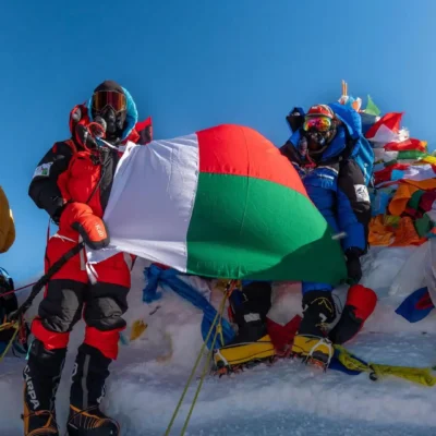 Une famille malgache a atteint l'Everest