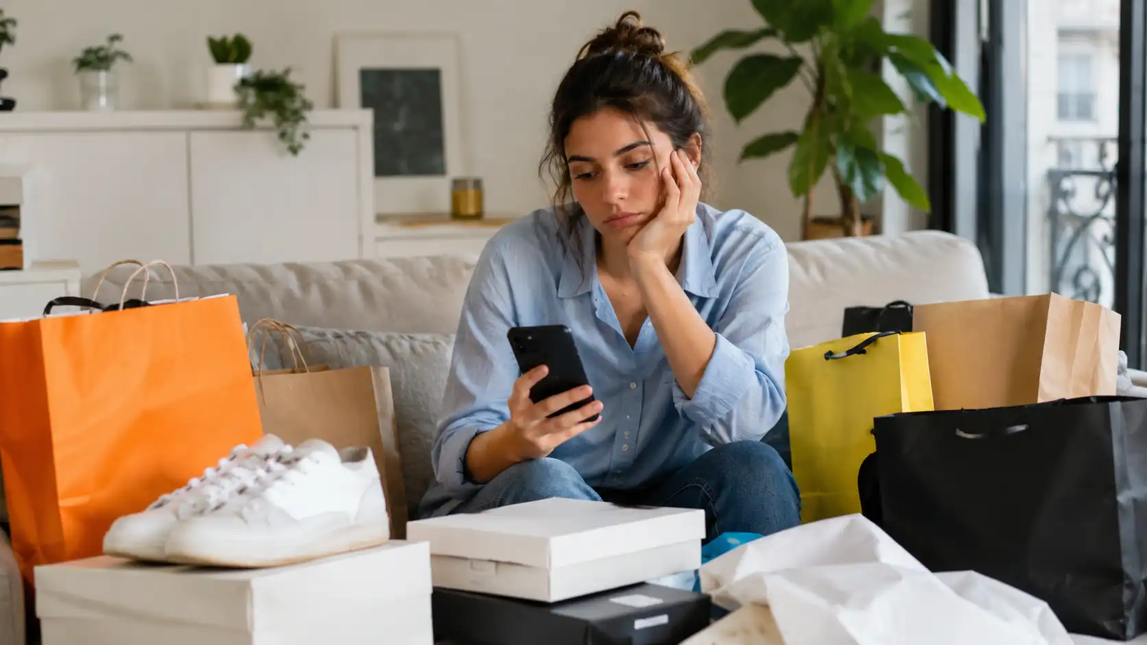 Acheter moins pour aller mieux : mythe ou réalité ?