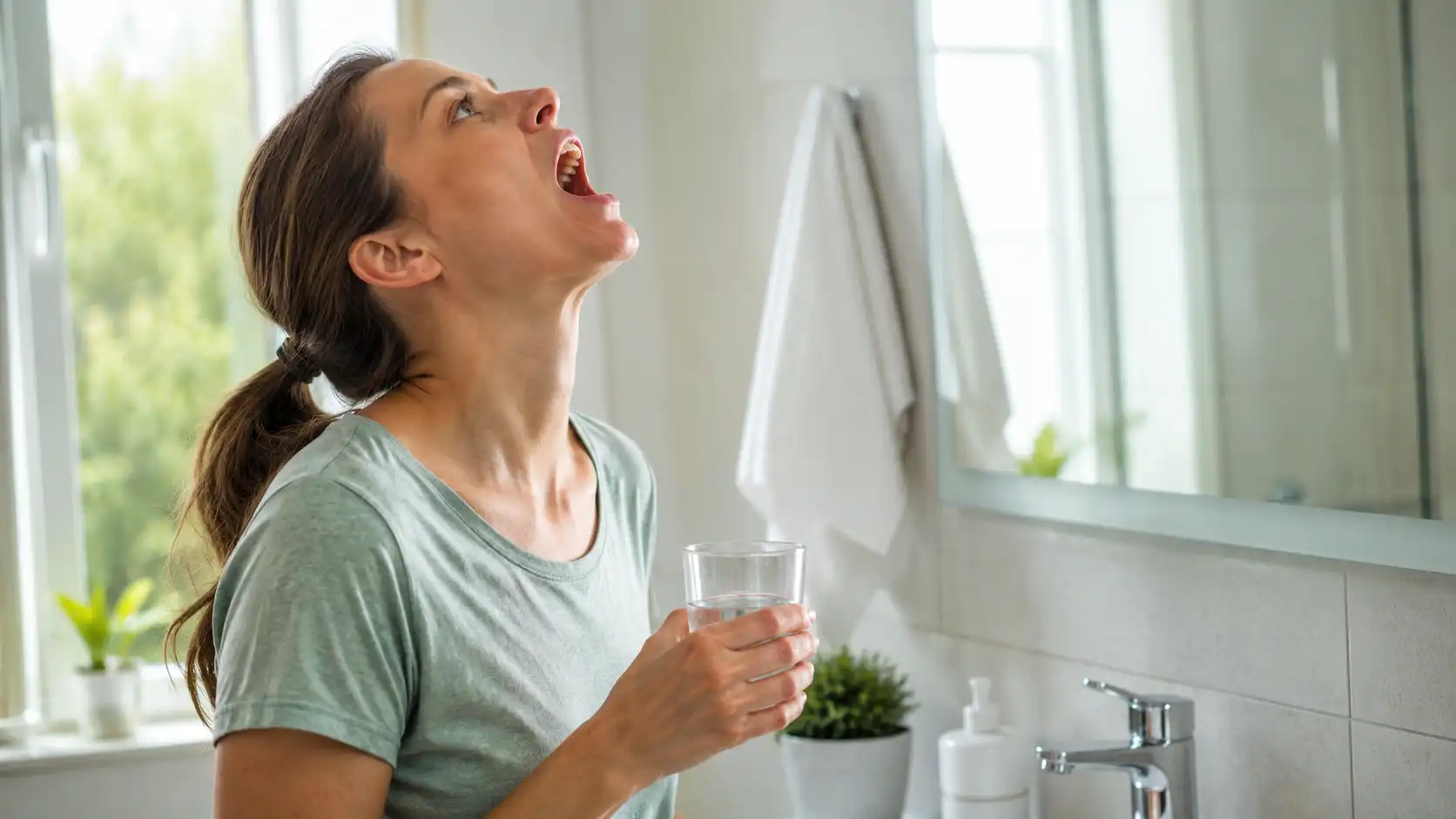 Un gargarisme contre le stress ? La science dit oui (en 5 minutes)