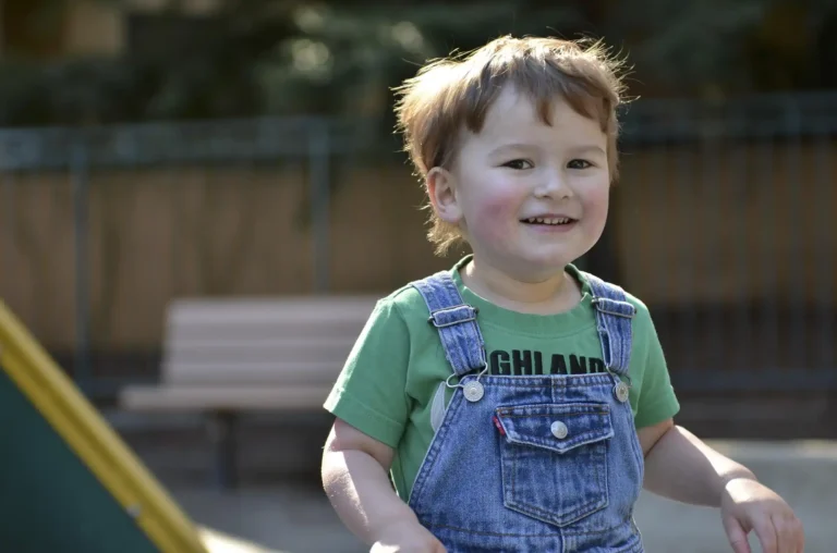 Autisme ou caprice ? Pourquoi on confond si souvent les deux (et ce que ça coûte aux enfants)