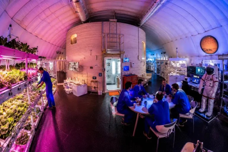 performance-vivre-un-an-dans-un-hangar-imprime-en-3d-la-nasa-paie-60-000-pour-simuler-mars-sur-terre-performance